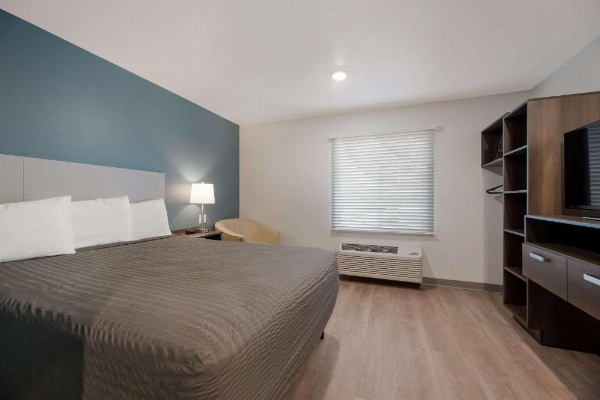 WoodSpring Suites Phoenix-Deer Valley image 48